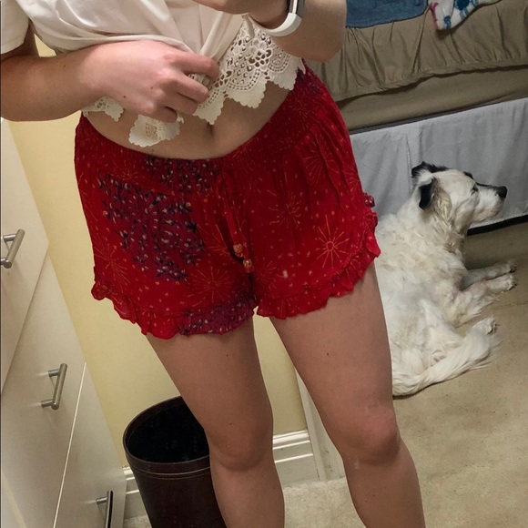 Flowy Patterned Shorts - Picture 4 of 4